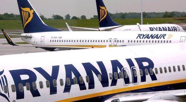 Ritardo di 7 ore Ryanair, 250 euro per i passeggeri