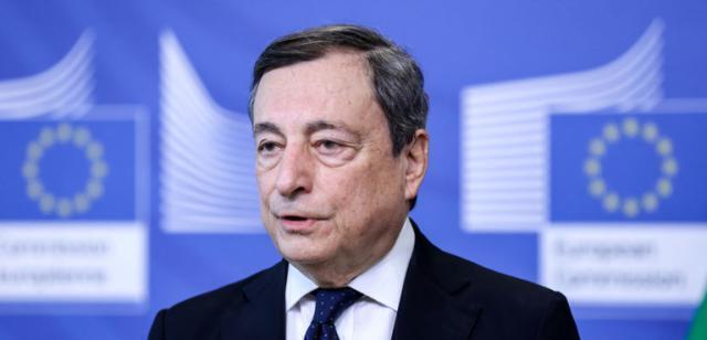 Draghi: “Con Macron per la costruzione di un’Unione Europea più forte” 