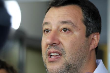 Salvini “Detassare premi a lavoratori e straordinari”