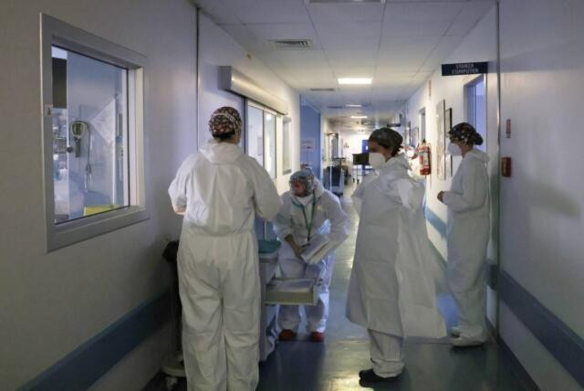 Pandemia ha compromesso accesso alle cure, associazioni lanciano allarme