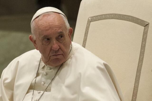 Papa “Ho già firmato le dimissioni in caso d’impedimento medico”