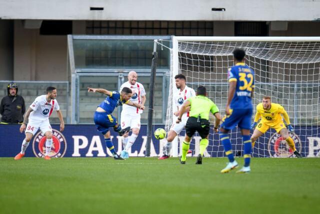 Verona-Monza termina 1-1, Sensi risponde a Verdi