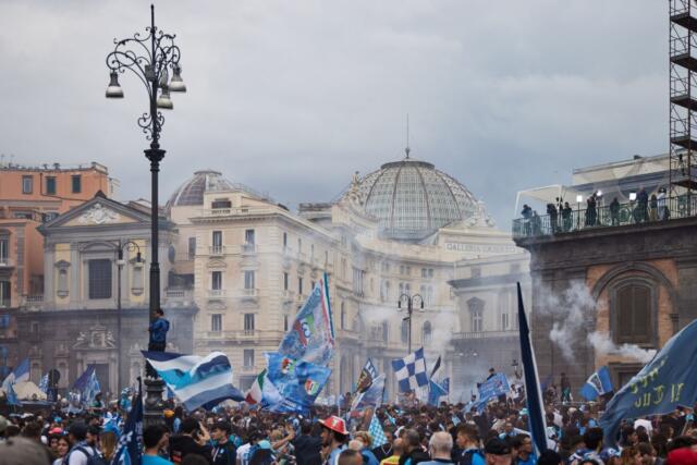 Scudetto al Napoli dopo 33 anni, grande festa azzurra