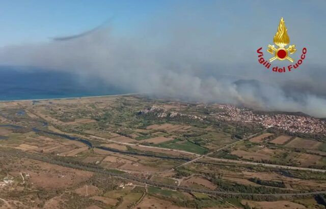 Incendi in Sardegna, trovati alcuni inneschi