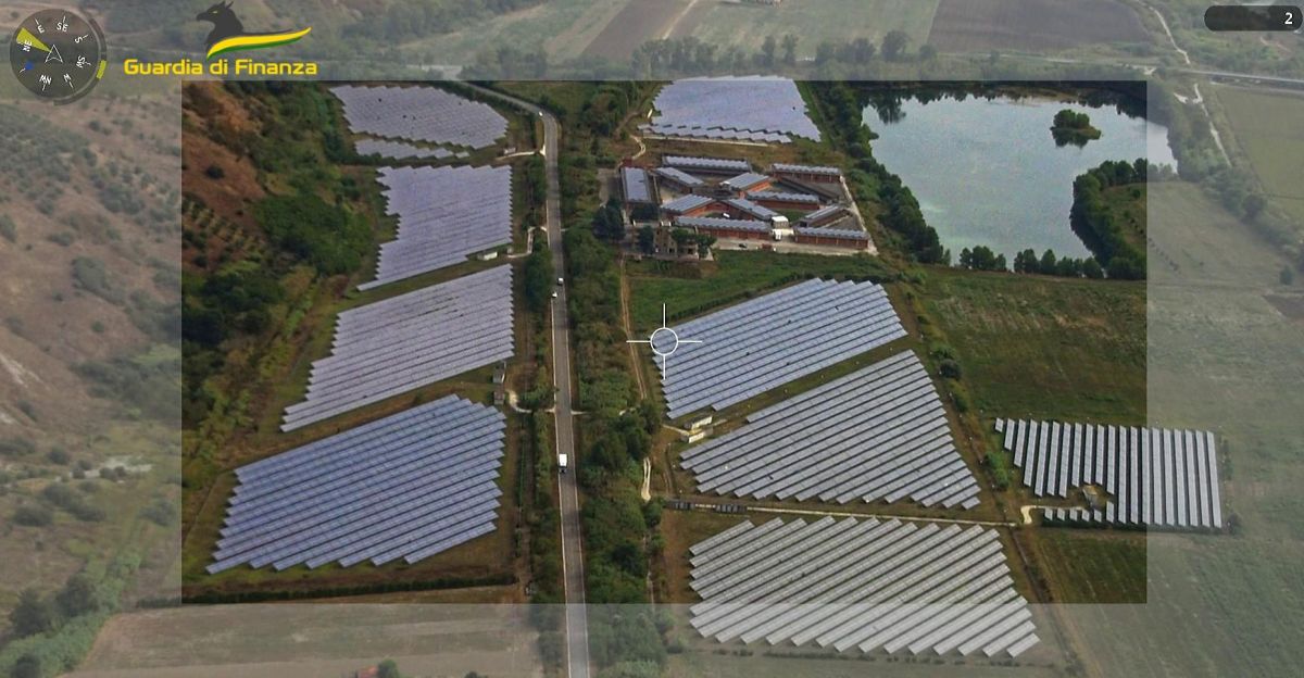 Truffa da 24 milioni, Gdf Chieti sequestra 10 impianti fotovoltaici